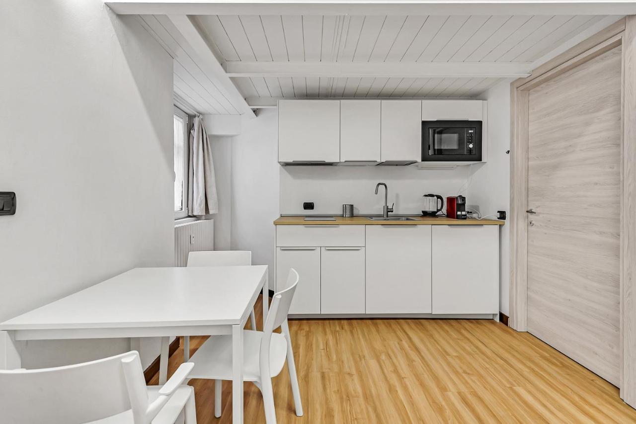 Loft Margarita Apartment Милано Екстериор снимка