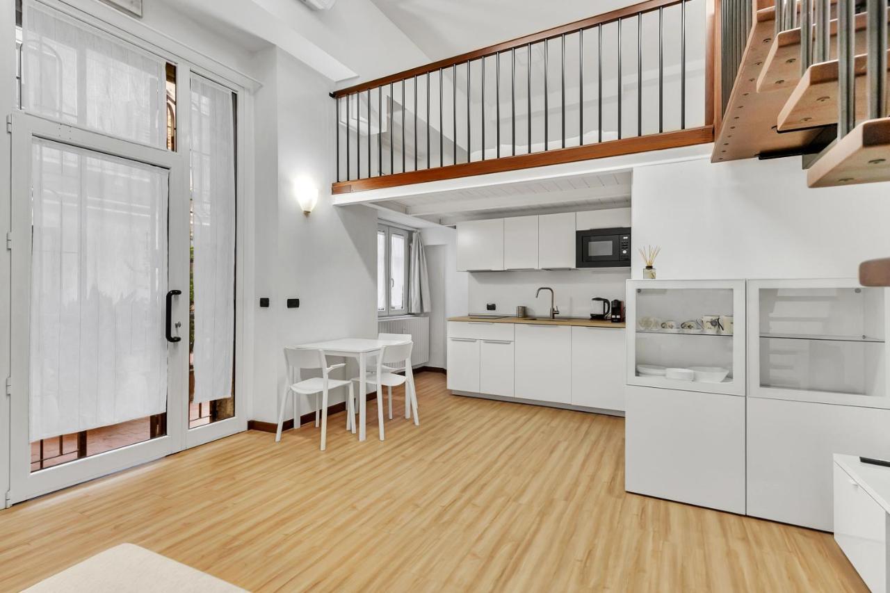 Loft Margarita Apartment Милано Екстериор снимка
