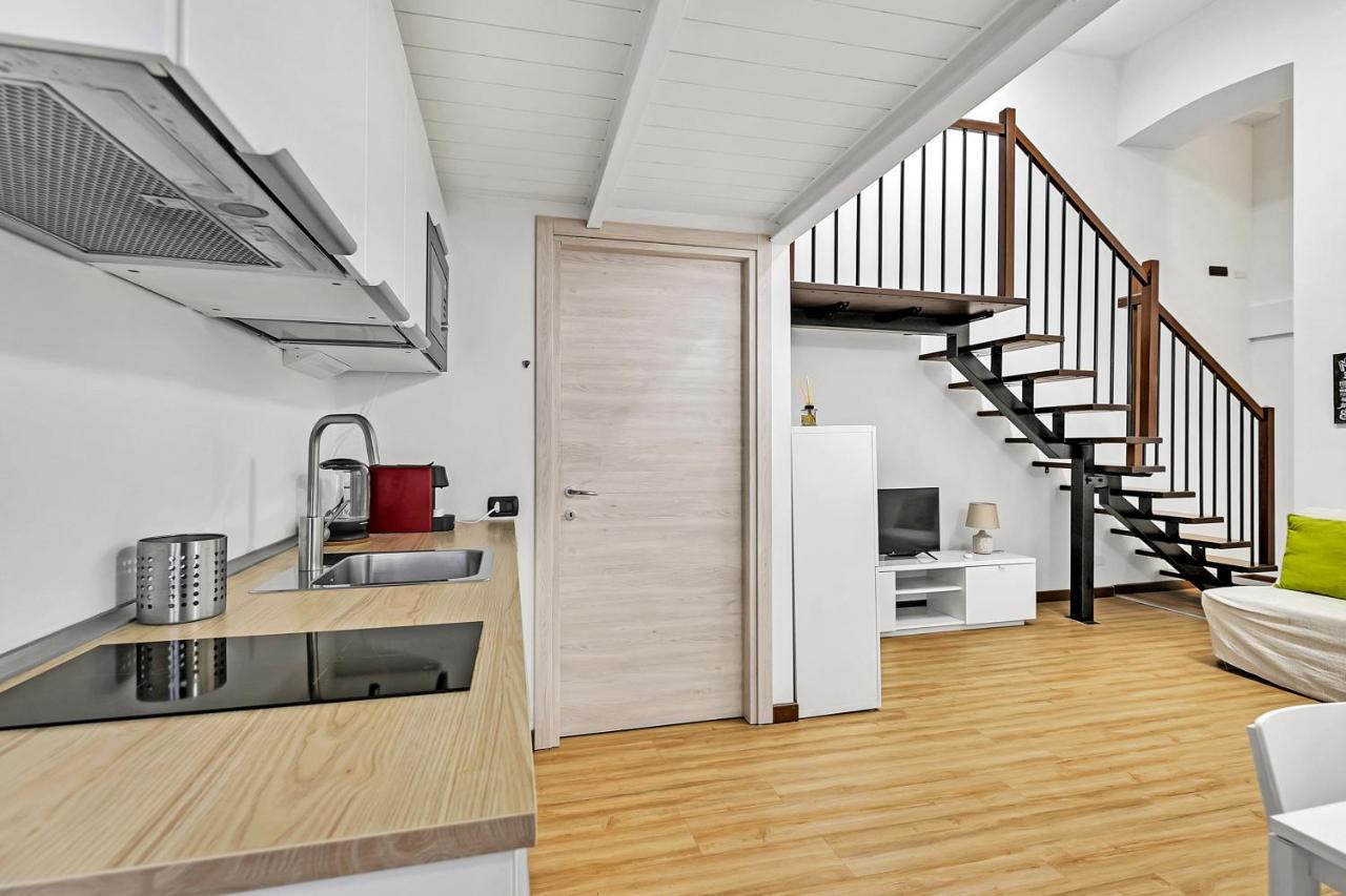 Loft Margarita Apartment Милано Екстериор снимка